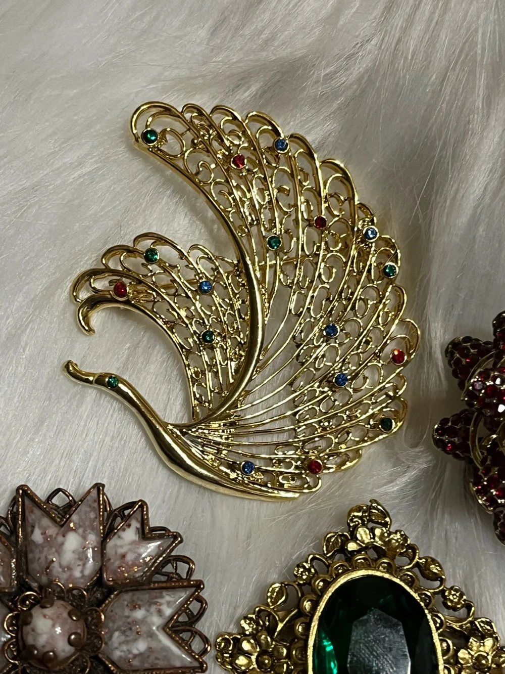Vintage Brooch Lot - Picture 2 of 13